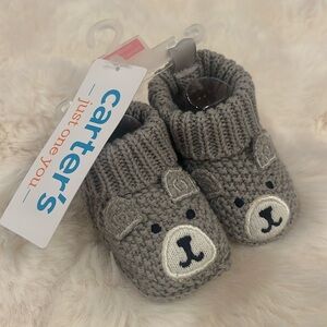Newborn knit socks